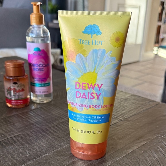 Tree Hut beauty bundle - All New items! - Picture 5 of 5